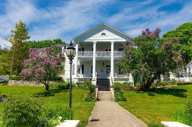 Harbour View Inn