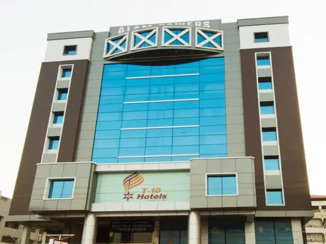 Plazza hotel , Trichy