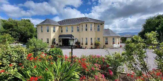 Brook Manor Lodge
