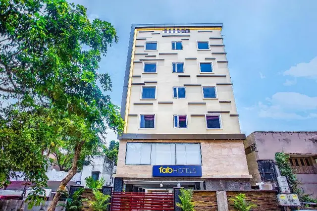 Fabhotel Rr Grand Mg Road