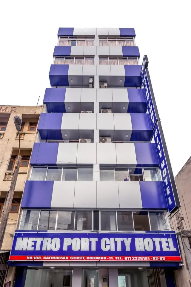 Metro Port City Hotel