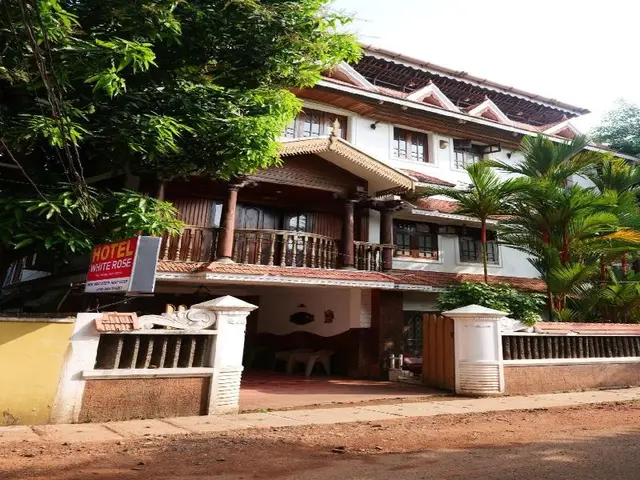 Hotel White Rose