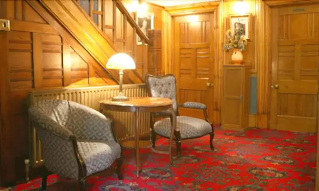 Oakfield Lodge Guest House Stockport