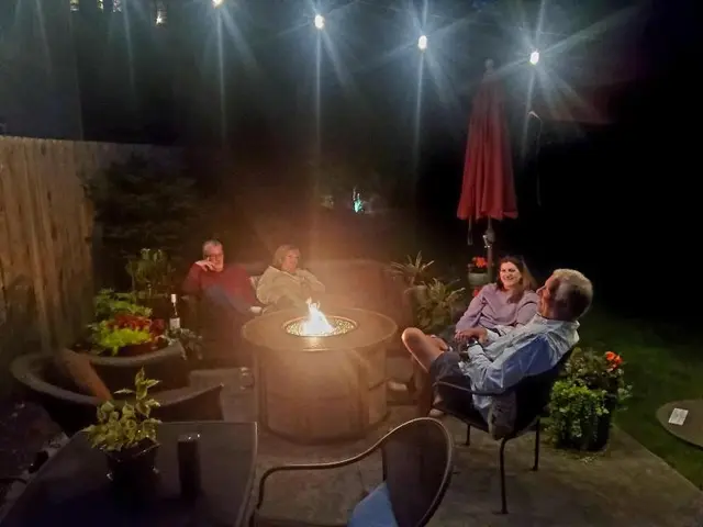 Twin Oaks Inn