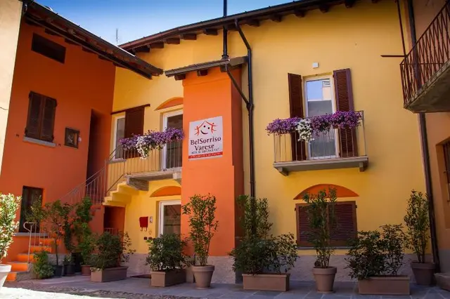 BelSorrisoVarese - Dormire Felice Rooms&Apartments