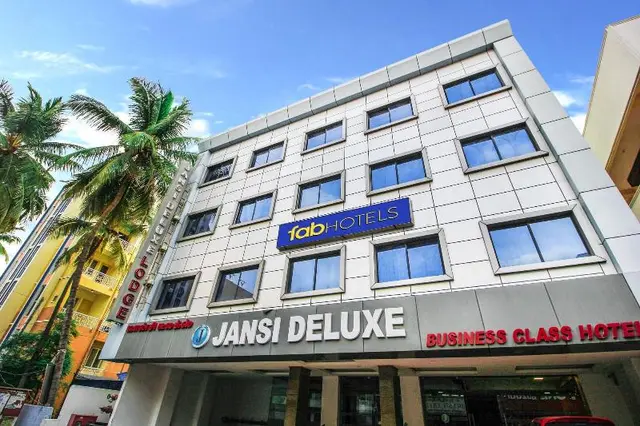 Fabhotel Jansi Deluxe Gandhipuram