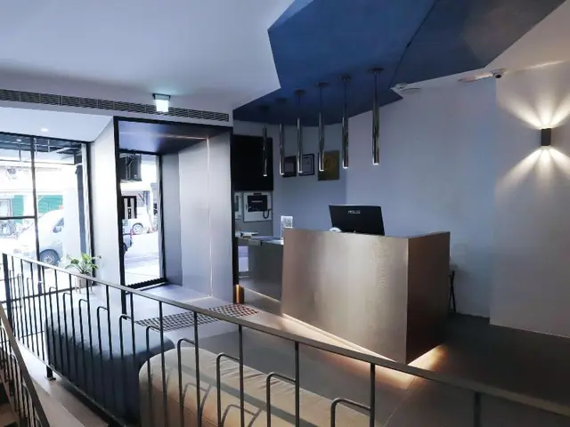 Slow Town Hotel