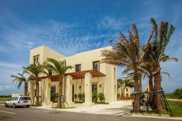 Oasis Hotel