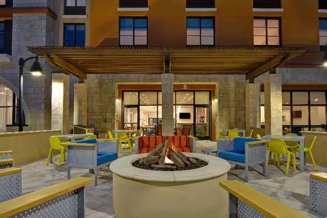 Home2 Suites by Hilton Orlando Flamingo Crossings