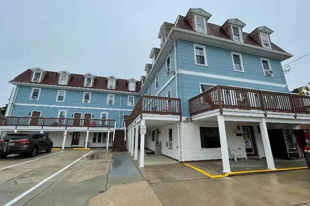 Wildwood Inn Hotel Beach & Boardwalk