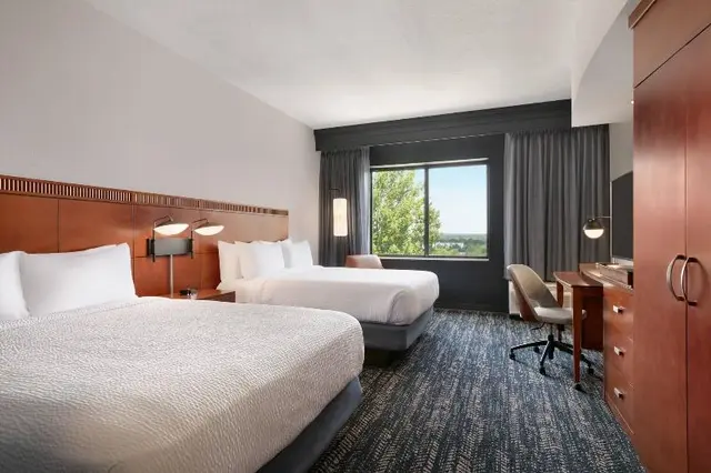 Courtyard By Marriott Lancaster