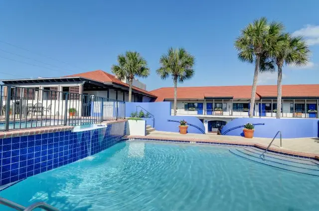 Beachside Inn
