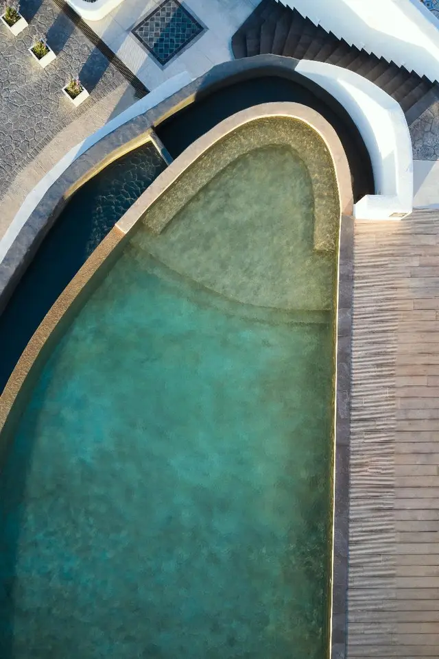 Danae Suites