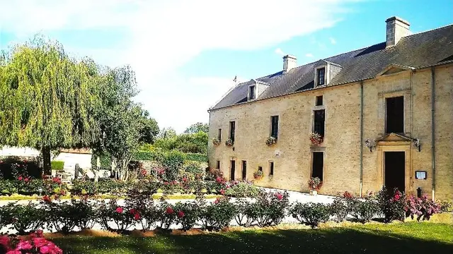 Hotel Manoir De Mathan