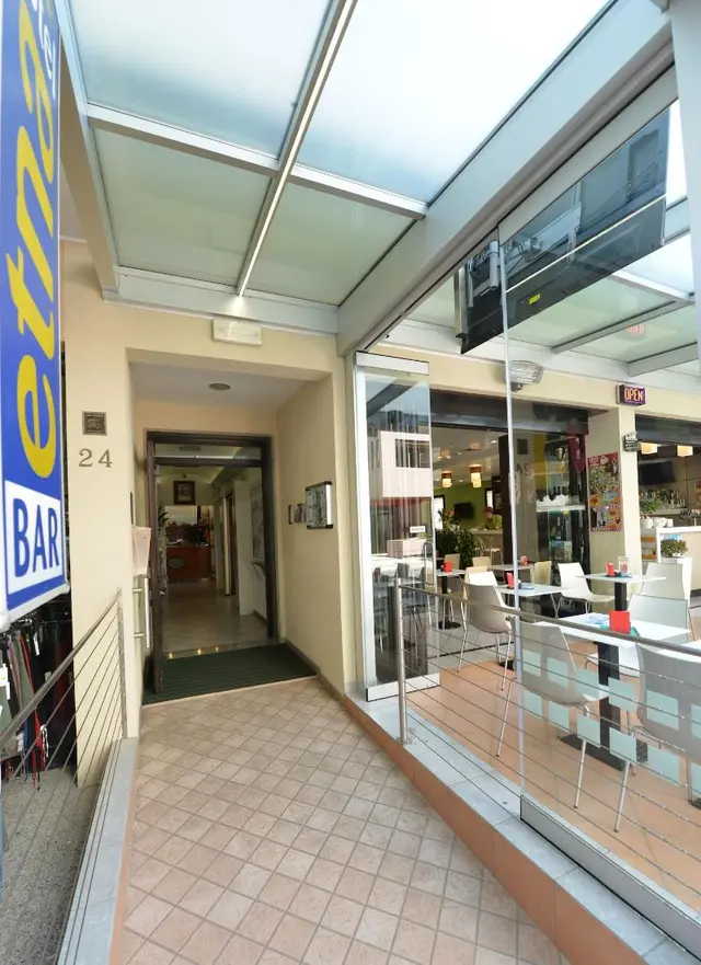 Hotel Etna