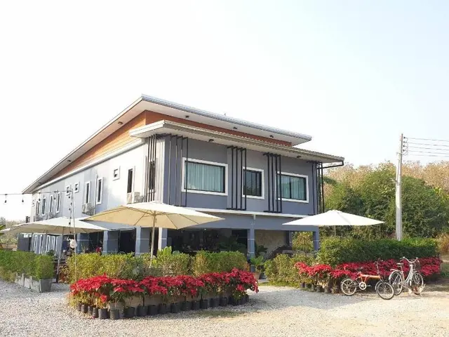 Ban Kaeng Resort