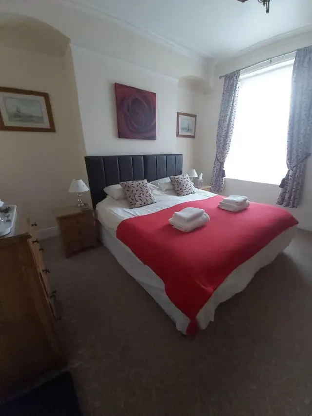 Ellie's Guest House