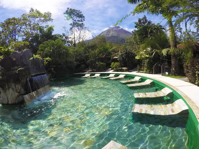 Paradise Hot Springs Thermal Resort