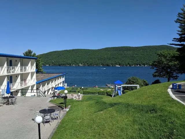 Lakefront Terrace Resort