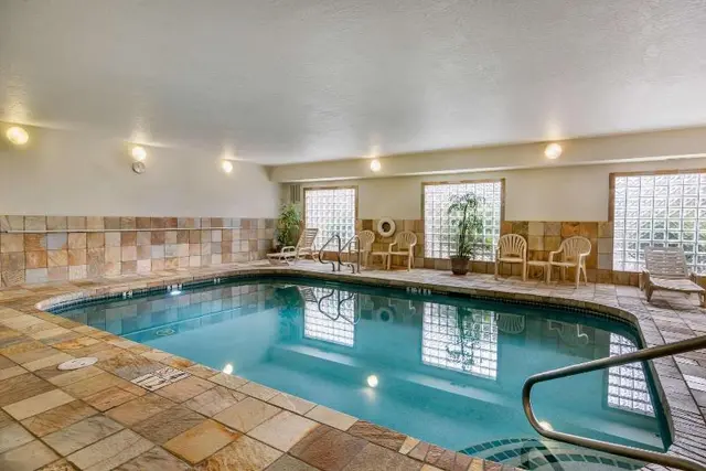 Clarion Pointe