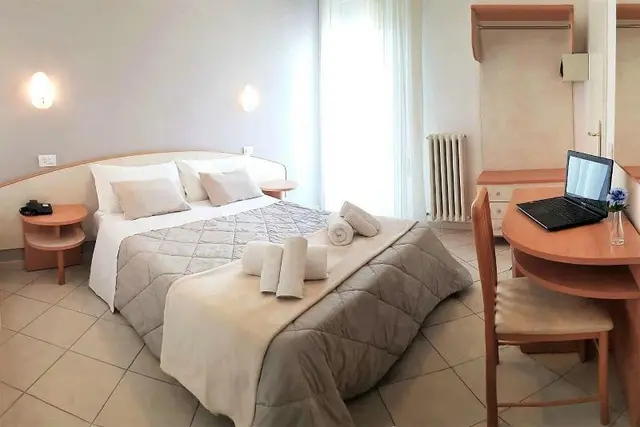 Hotel Prestige
