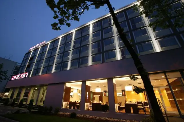Aston Business Hotel
