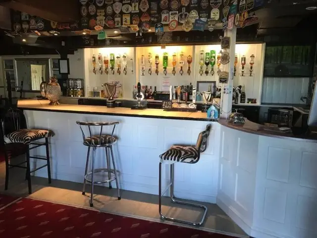 The Crown Lodge And Restaurant