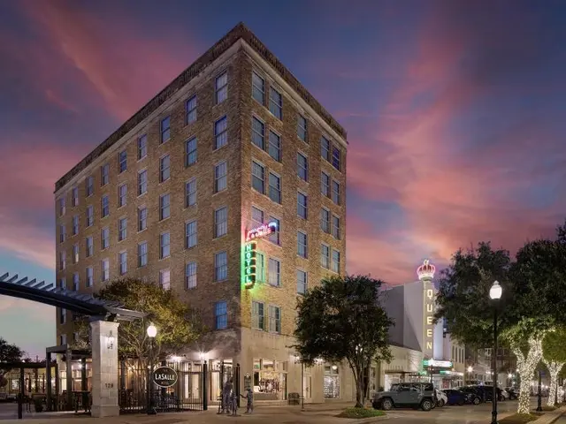 The LaSalle Hotel Bryan College Station Tribute