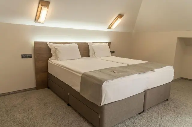 Hugo Hotel