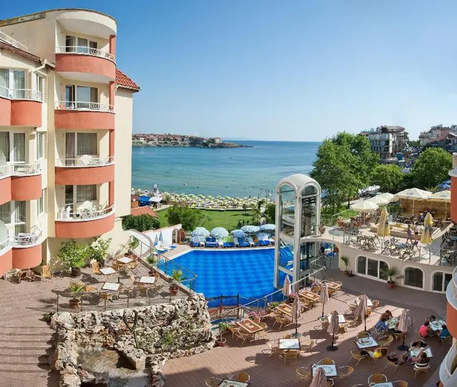 Villa List Hotel