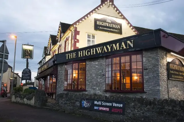 Relaxinnz The Highwayman Inn