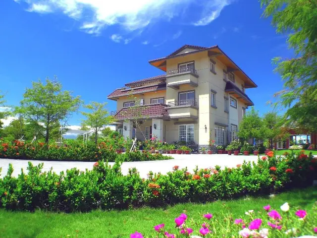 Elegance House
