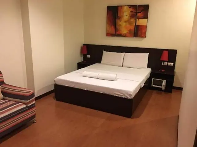 Orchard Hotel