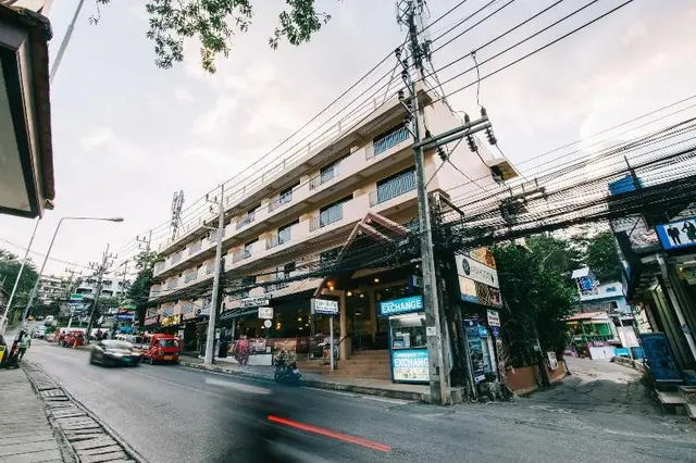 Kata Sun Beach Inn