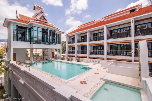 Lanna Oriental Hotel