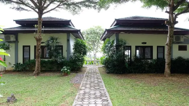 Khaolak Hillside Villa