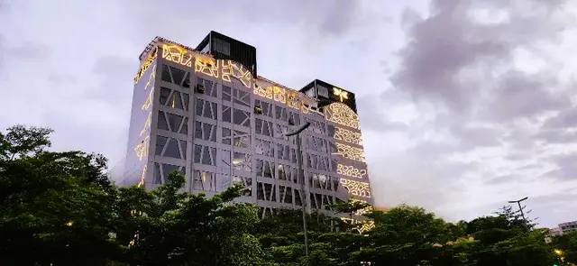 Dragonfly Hotel The Art Hotel