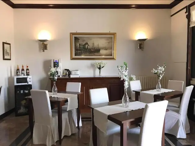 La Maison Royale