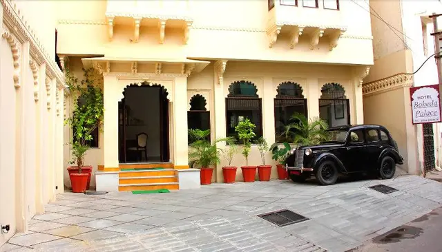 Hotel Boheda Palace