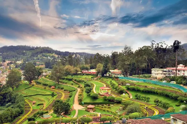 Al Woodlands Residency