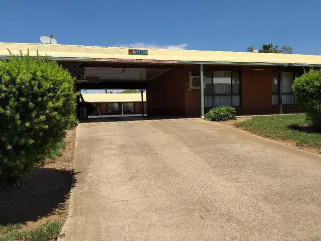 Country Mile Motor Inn