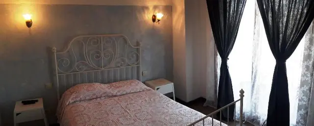 Parvaport Otel