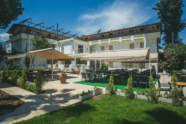 Dinara Garden Hotel