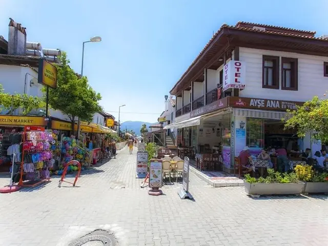 Mevsim Otel