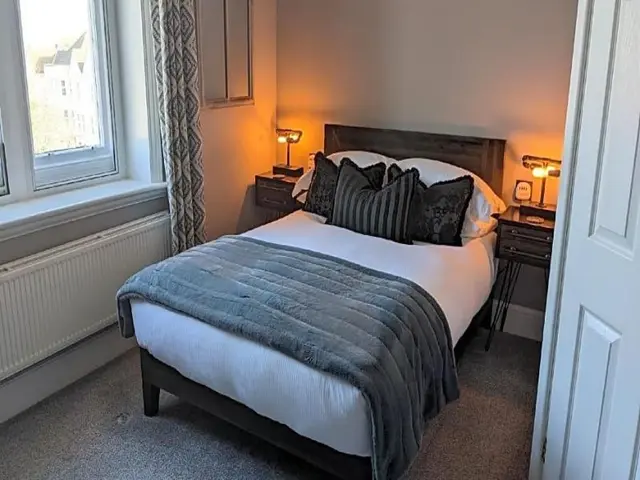 Oaklands Guest House