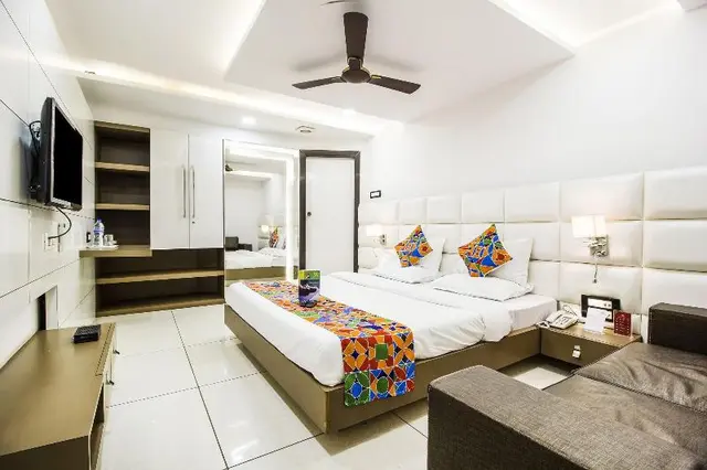 Fabhotel Rajnandani Residency