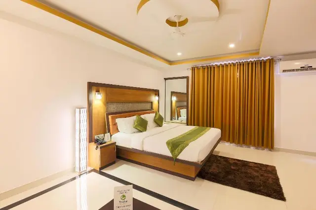 Treebo Tryst Palmyra Grand Suite