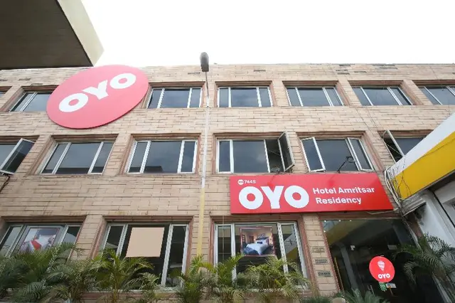 7445 Hotel Amritsar Residency
