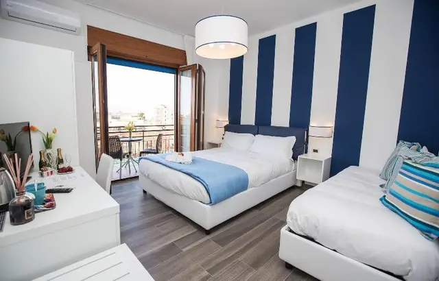 Sea Room Sorrento