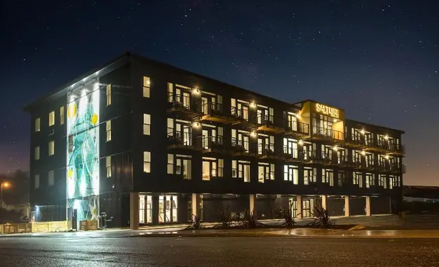 Saltline Hotel